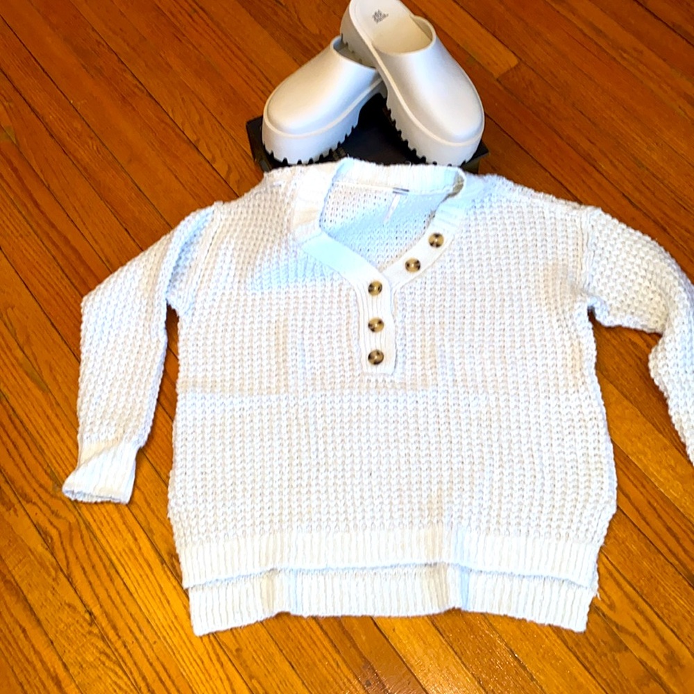 NWOT Free people s/p off-white  knit high low sweater